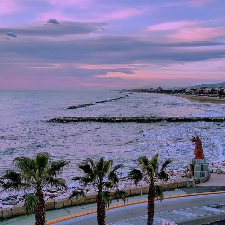 App Sul Lungomare Διαμέρισμα Σαν Μπενεντέτο ντελ Τρόντο Εξωτερικό φωτογραφία